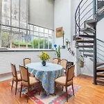 Gorgeous Home In Paris With Wifi